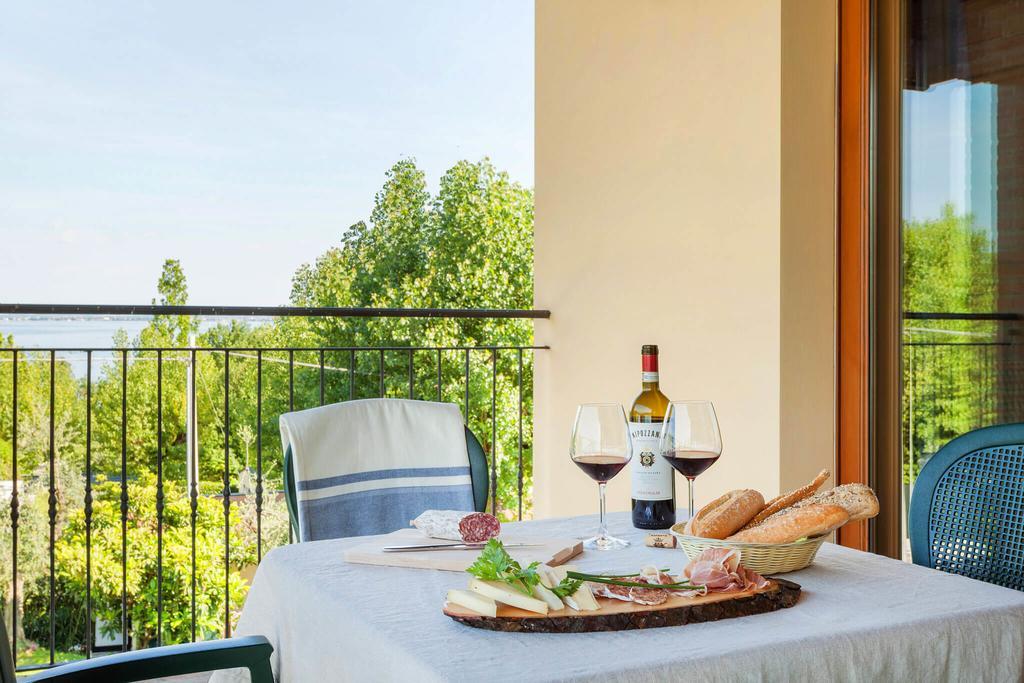 Camping Piantelle Moniga del Garda Exterior foto