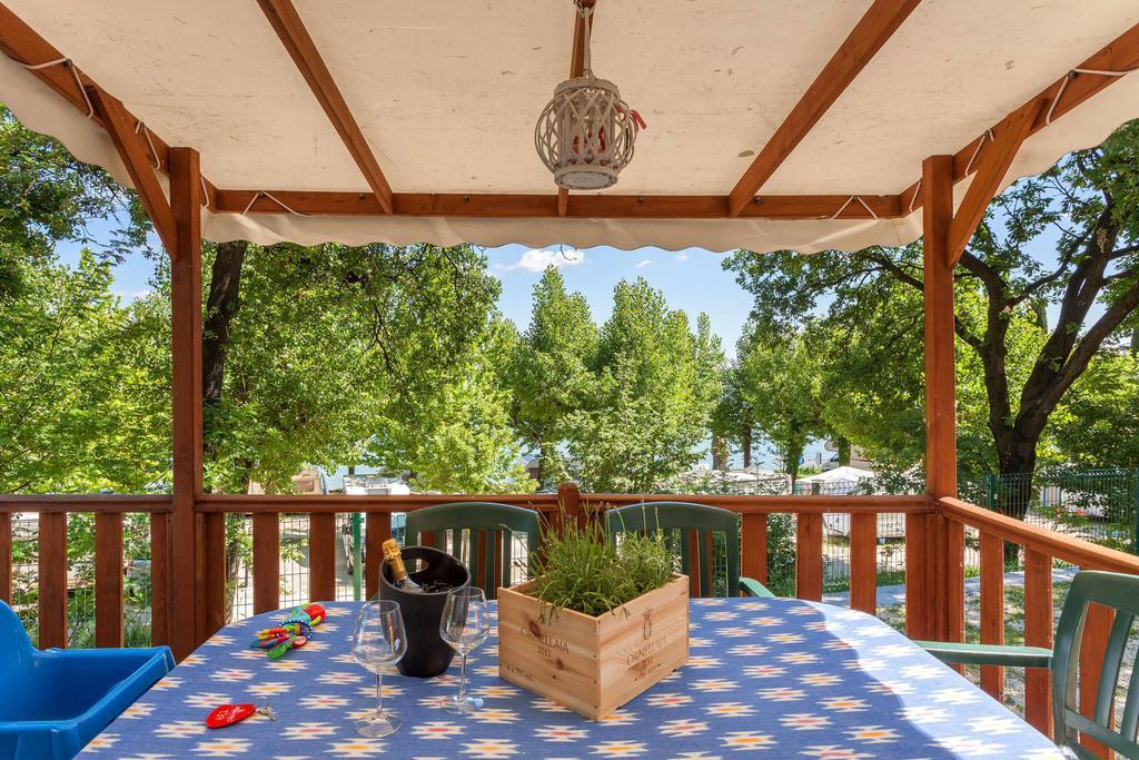 Camping Piantelle Moniga del Garda Exterior foto