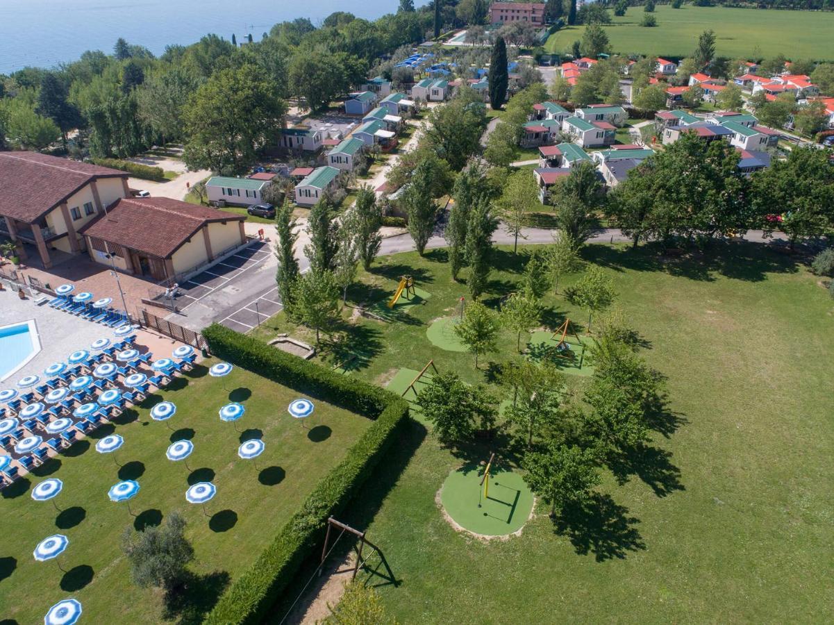 Camping Piantelle Moniga del Garda Exterior foto