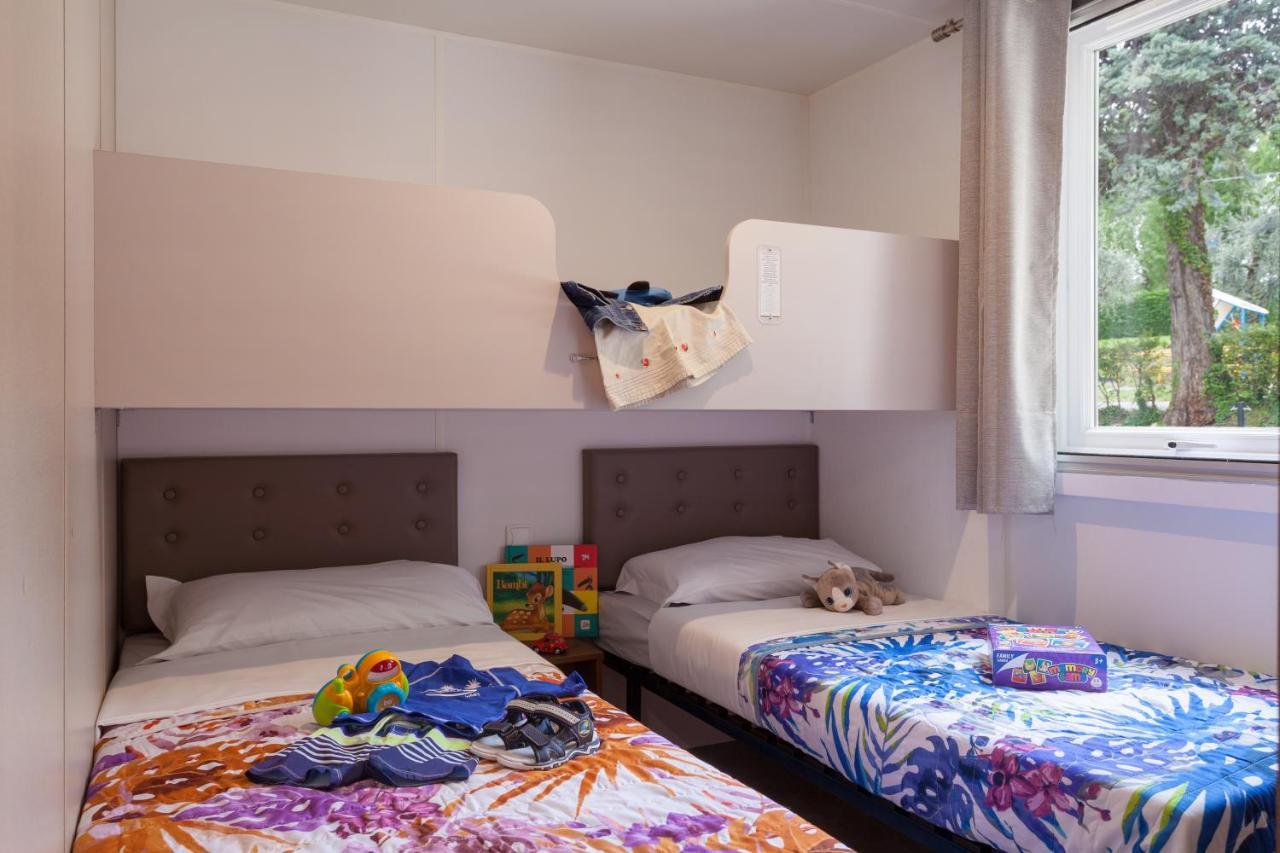 Camping Piantelle Moniga del Garda Exterior foto